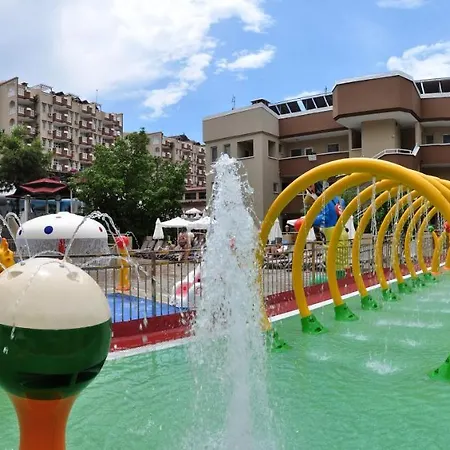 07 Group Aparthotel 3*