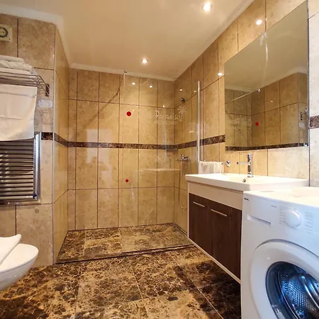 07 Group Apartmanhotel