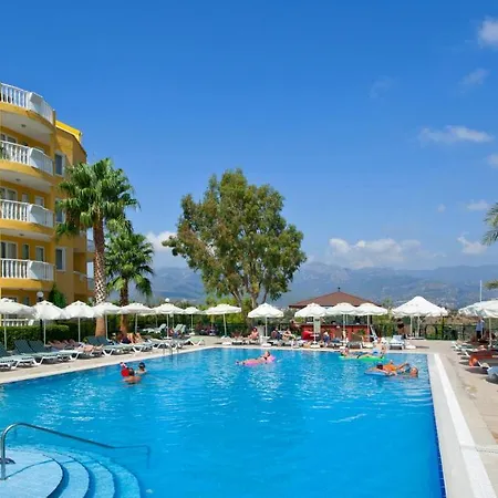 07 Group Apartahotel 3*